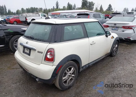 2013 Mini Hardtop Cooper z USA, uszkodzony, nr VIN WMWSU3C58DT549016